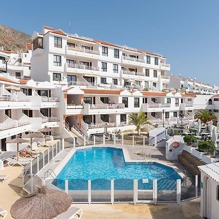 Greatly Located Apartment With Heated Pool, Los Cristianos لوس كريستيانوس المظهر الخارجي الصورة